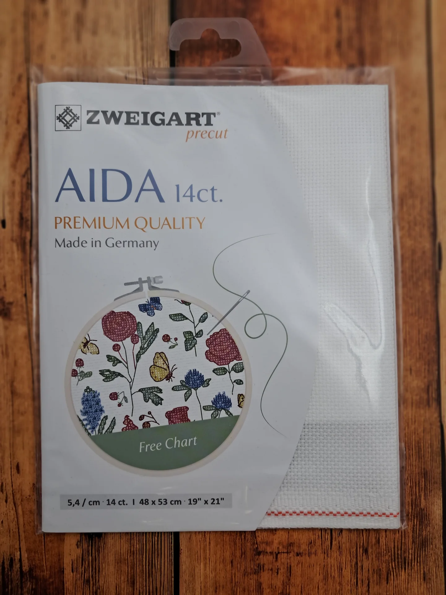 Aida Precut 48 x 53cm 14 Count Antique White