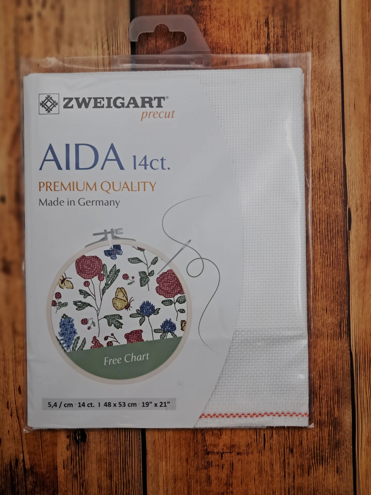 Aida Precut 48 x 53cm 14 Count White 100
