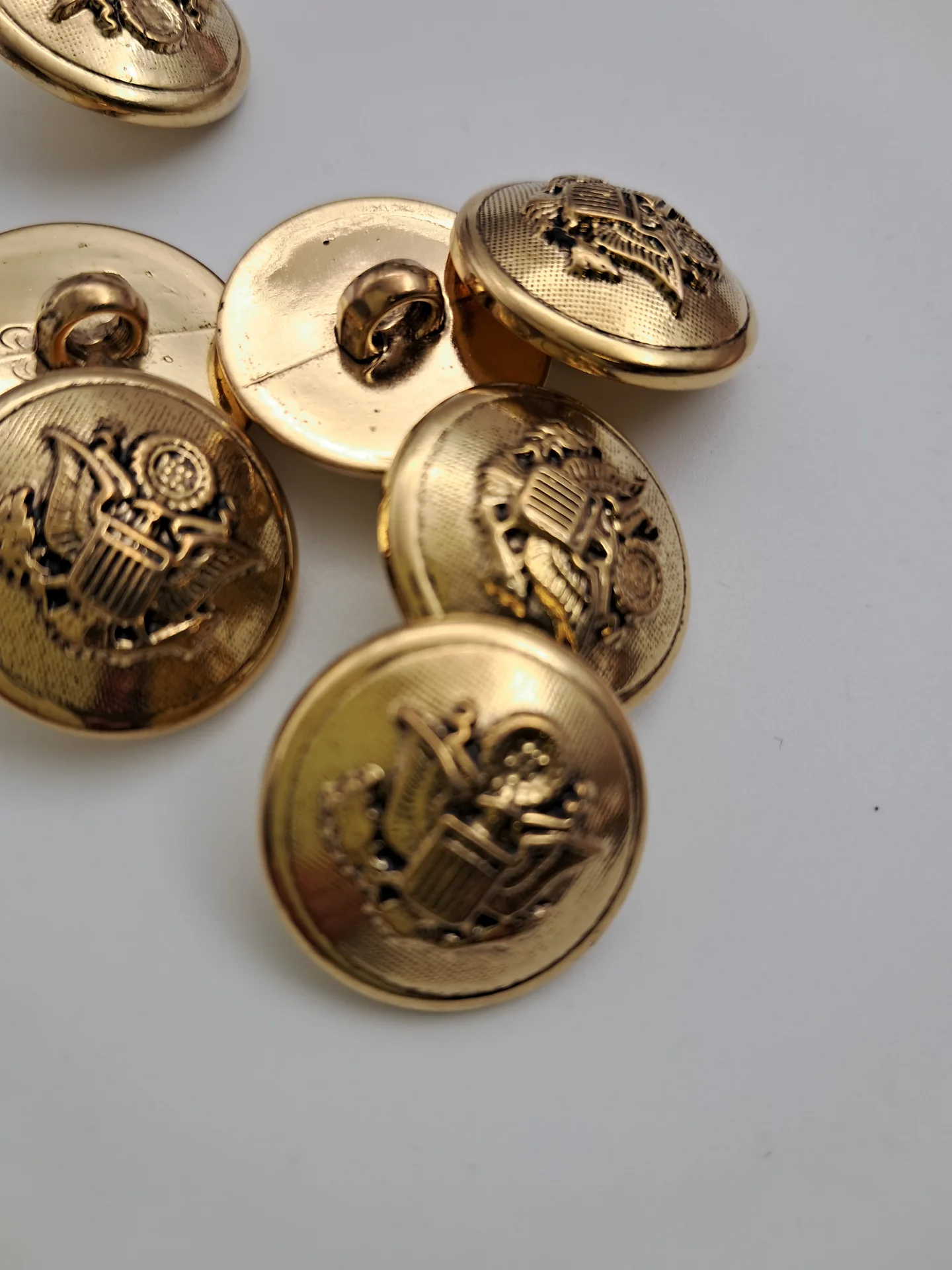 Button 14840 21mm Gold Shank