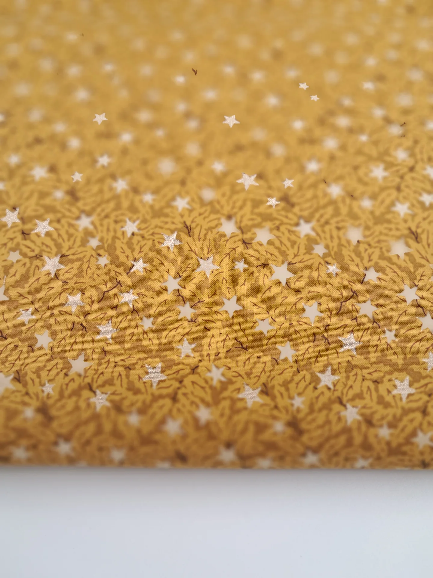 Christmas Liberty Festive Magic Holly Sparkle Gold
