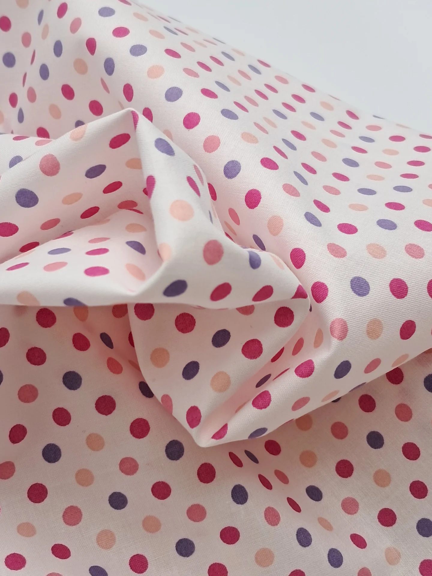 Fabric Pink Lilac Spot 1284 111