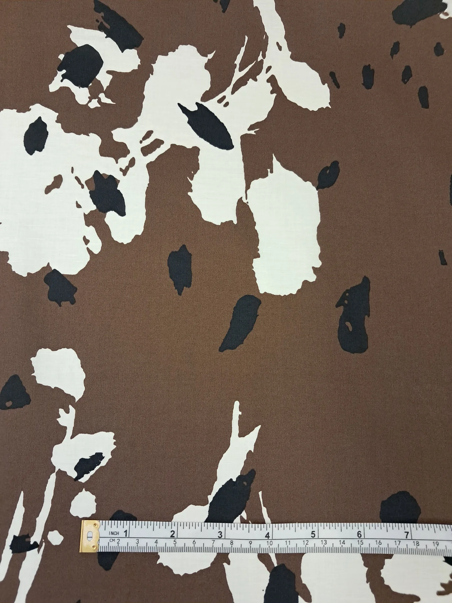 Fabric R8 954 Col 1