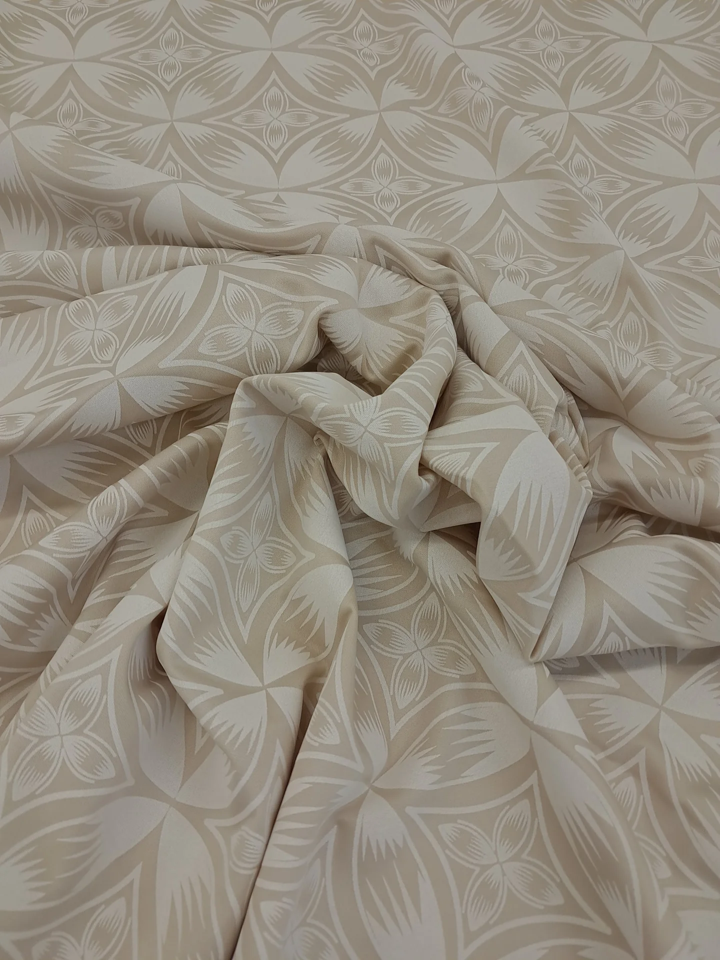 Pacifica Beige Lacquer C19