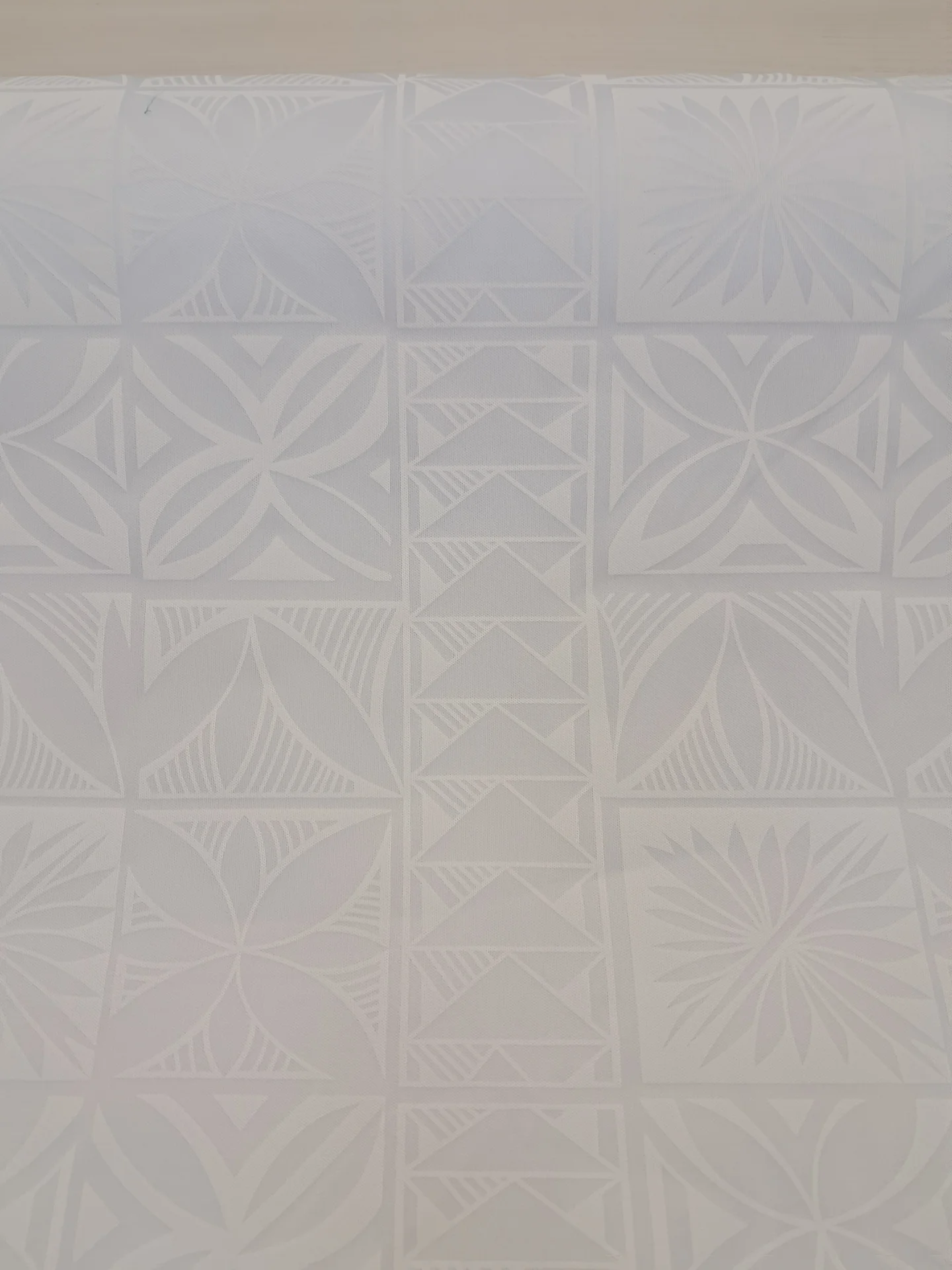 Pasifika Stretch Print White Lacquered C25