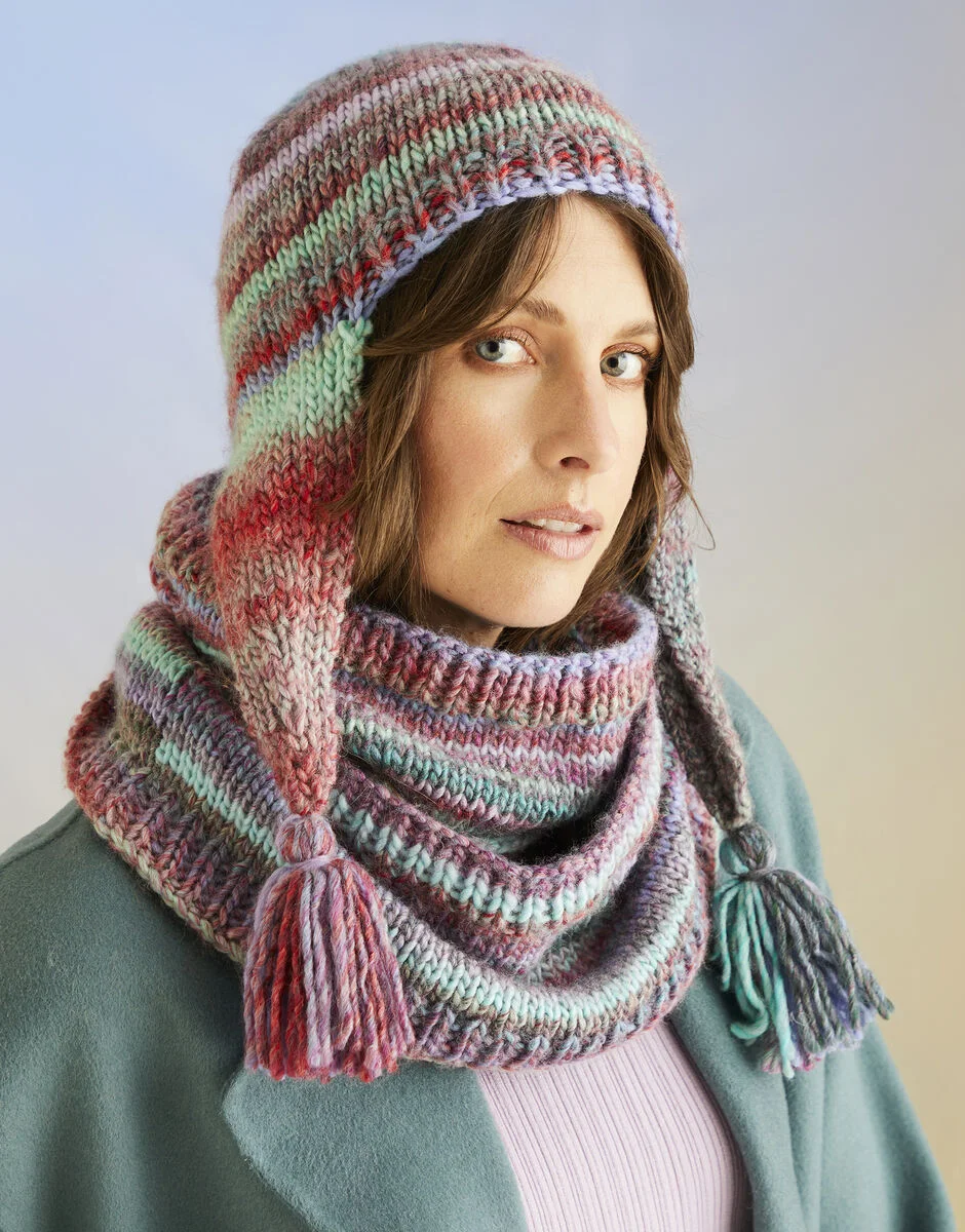 Sirdar Jewelspun Chunky 10709 Hat and Snood