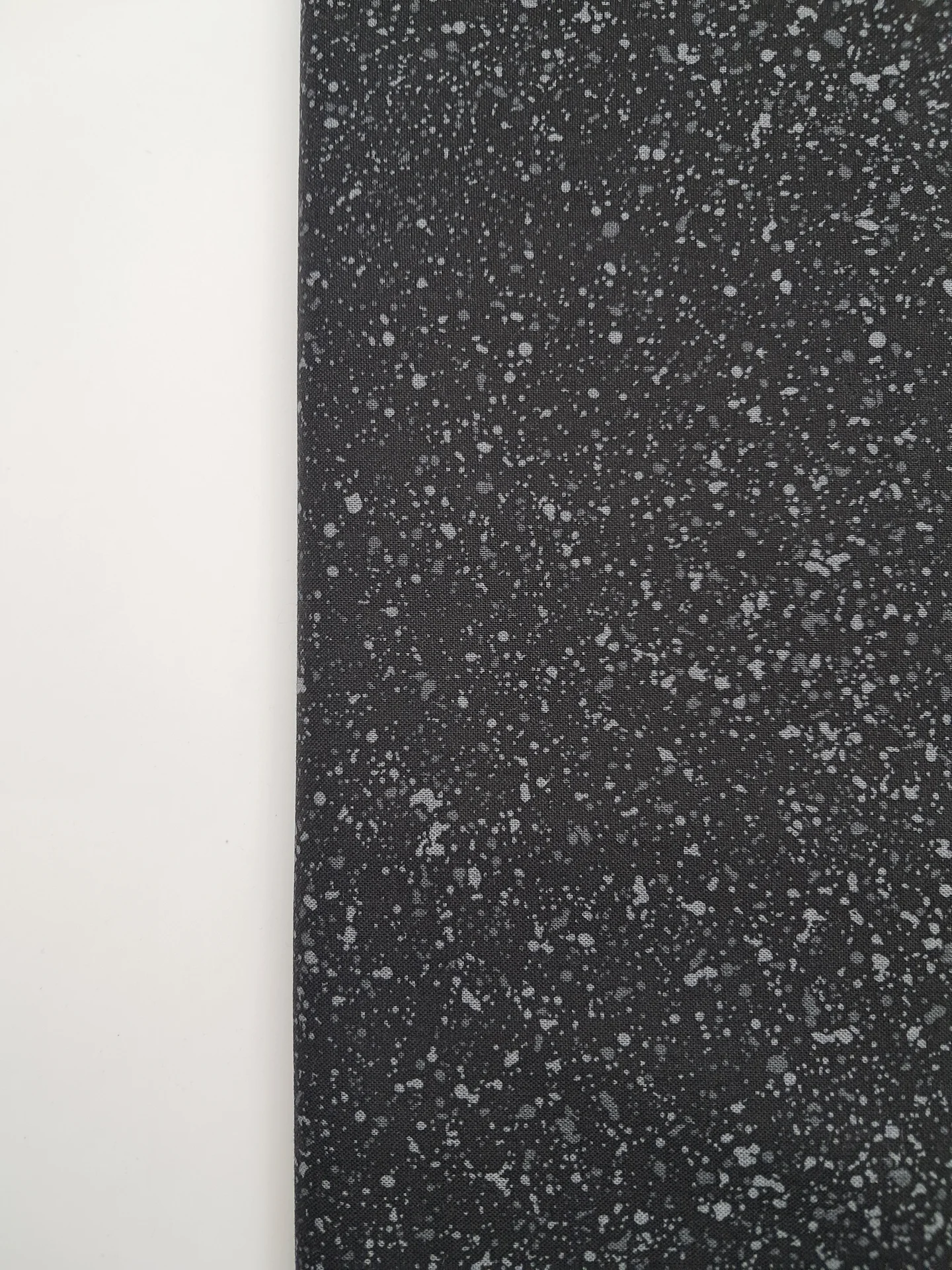 Speckles 247 4 Black